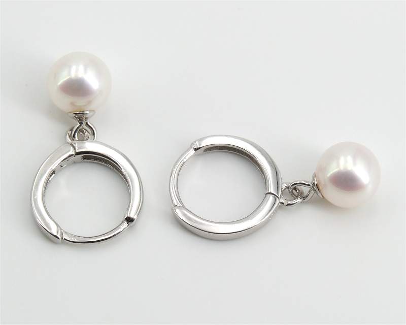 Silber Ohrringe mit Perlen von Edelkontor